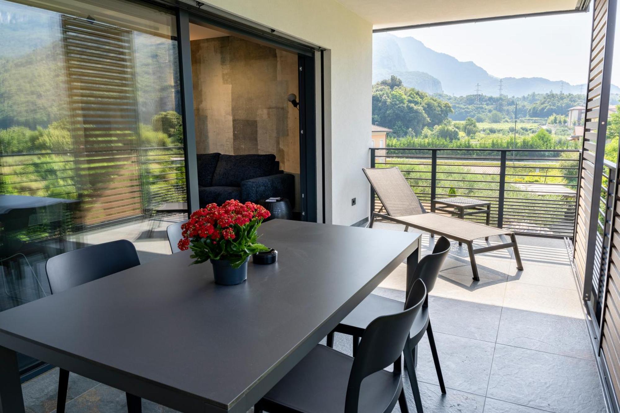 Casa 32 Loft - Garda Lake Torbole Sul Garda Ngoại thất bức ảnh