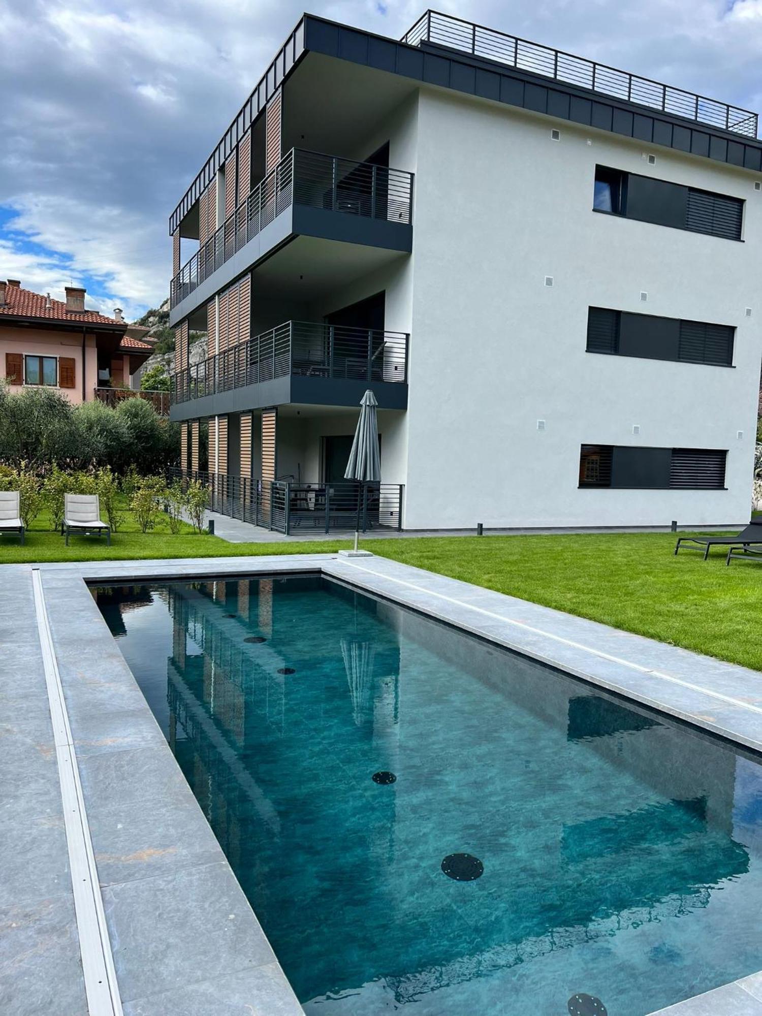 Casa 32 Loft - Garda Lake Torbole Sul Garda Ngoại thất bức ảnh